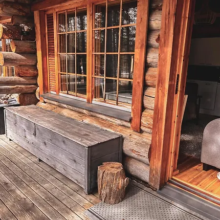 Pikkukelo - Doorstep Bus - Sauna - Traditional Log Apartamento