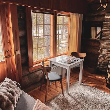 Appartement Pikkukelo - Doorstep Bus - Sauna - Traditional Log