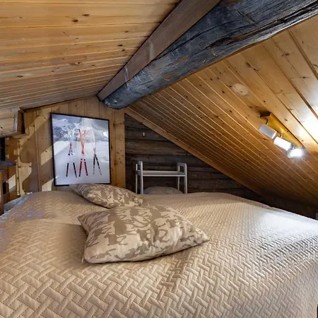 Apartamento Pikkukelo - Doorstep Bus - Sauna - Traditional Log