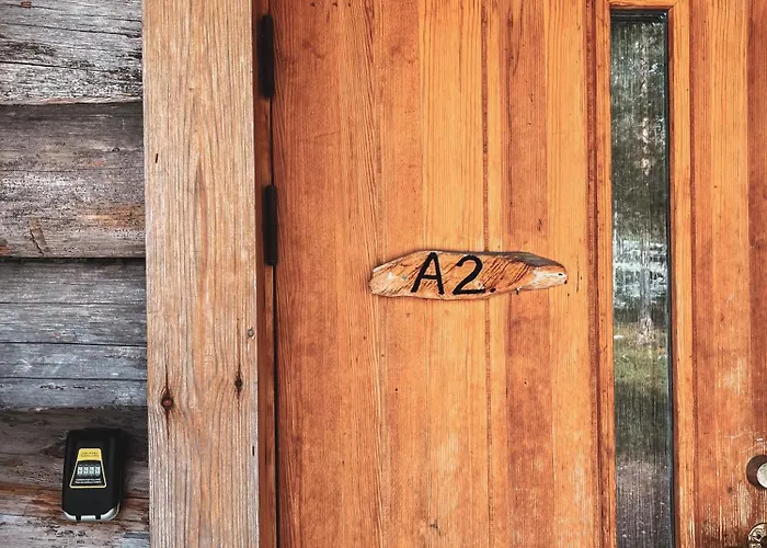 Pikkukelo - Doorstep Bus - Sauna - Traditional Log Lägenhet *